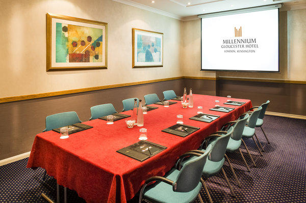 Фото Millennium Gloucester Hotel London Kensington