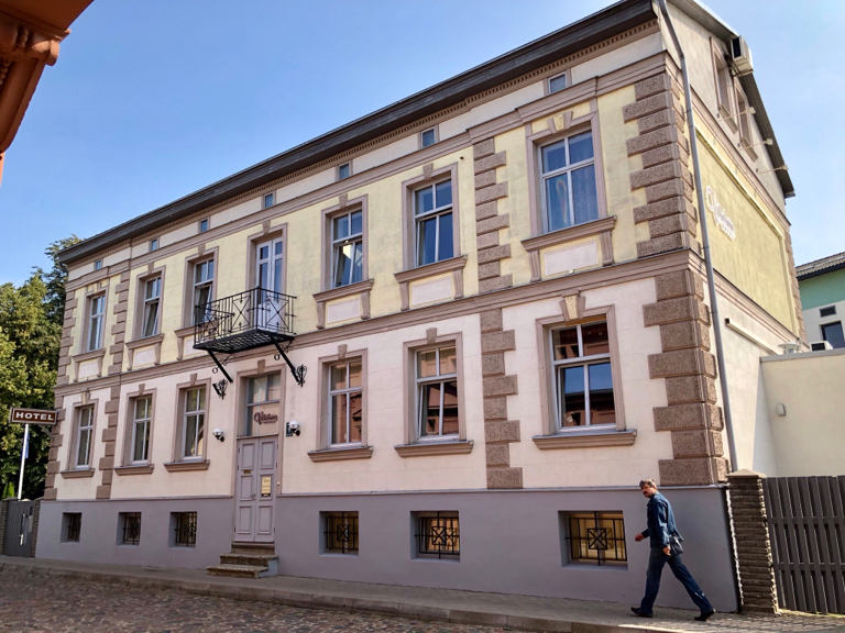 Фото отеля 1