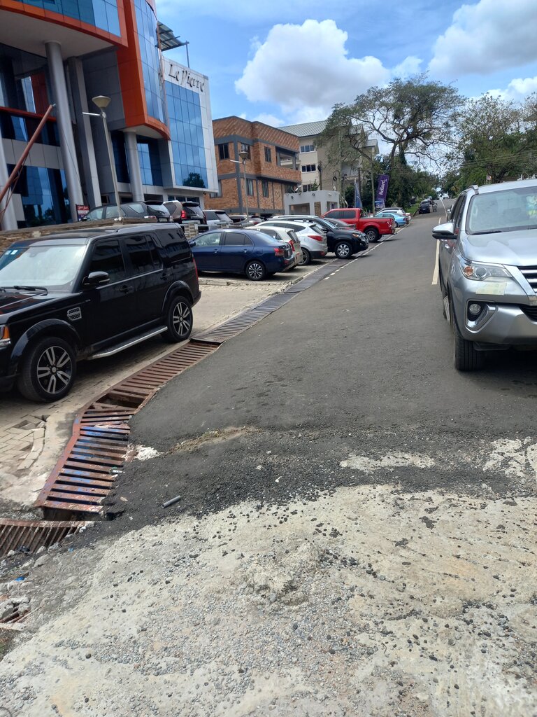 Perfume and cosmetics shop Colgate Palmolive Ghana, Accra, photo