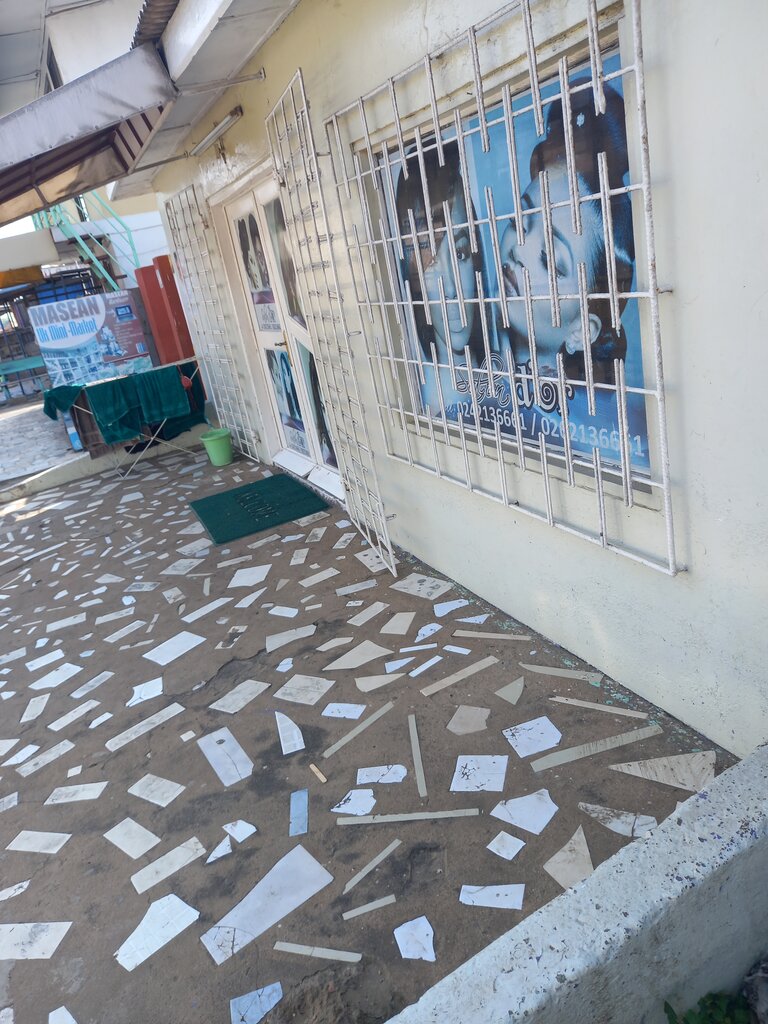 Beauty salon Salon d'or, Accra, photo
