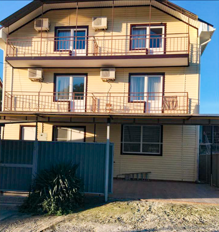 Фото отеля 1