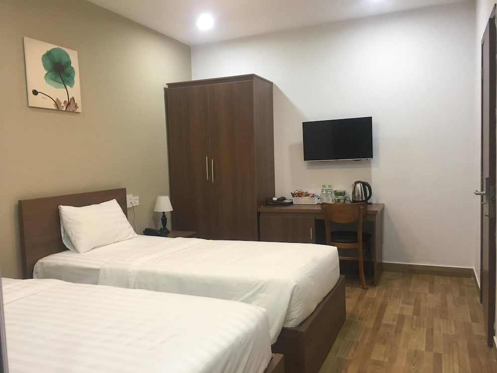 Фото Vic House Hotel