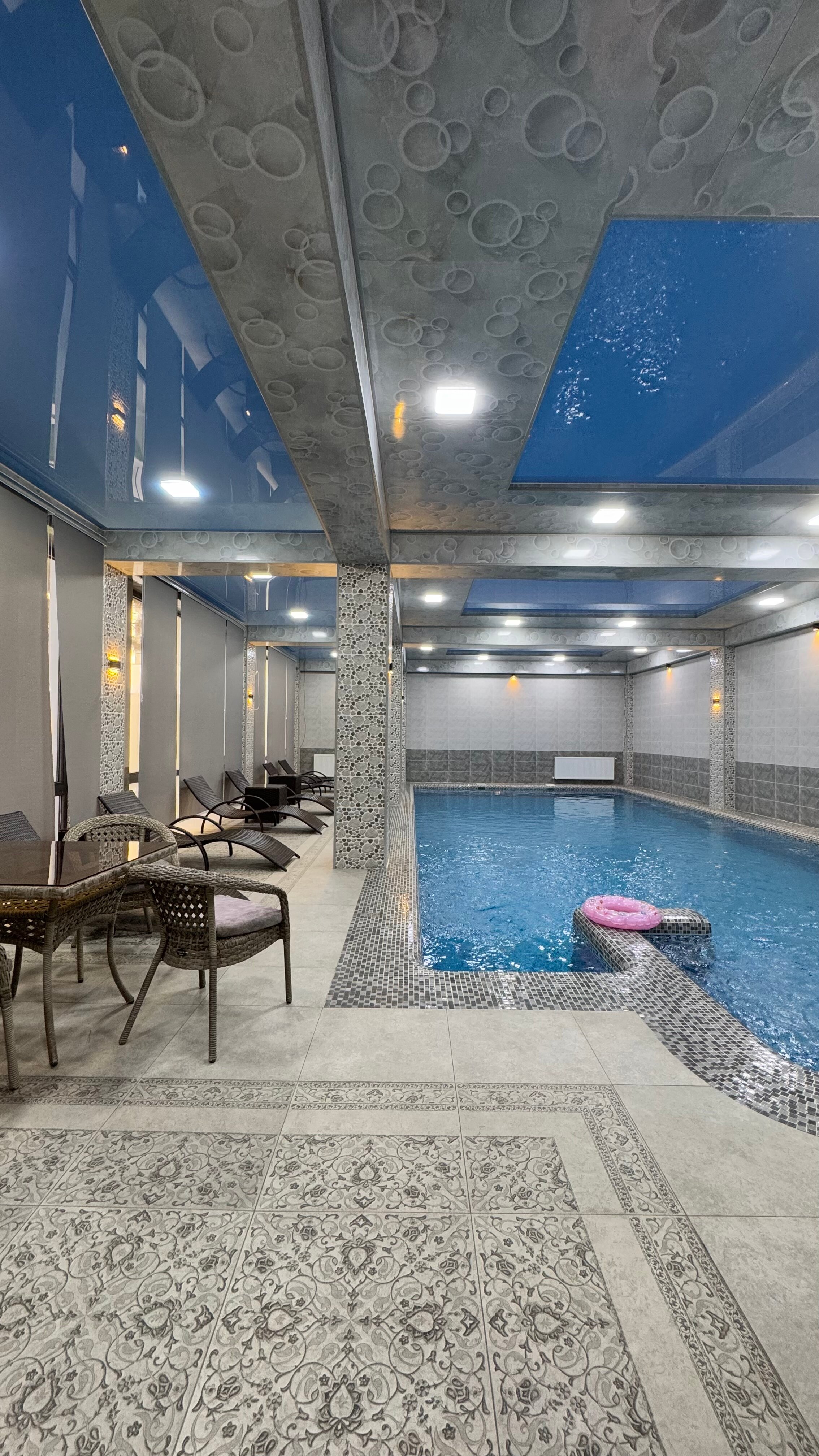 Фото Baden-Baden Hotel