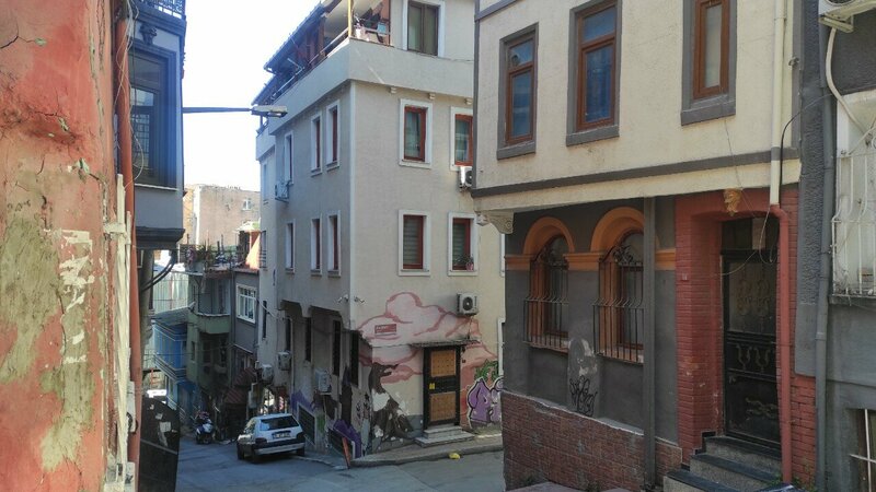 Гостиница Nelly Guesthouse в Бейоглу