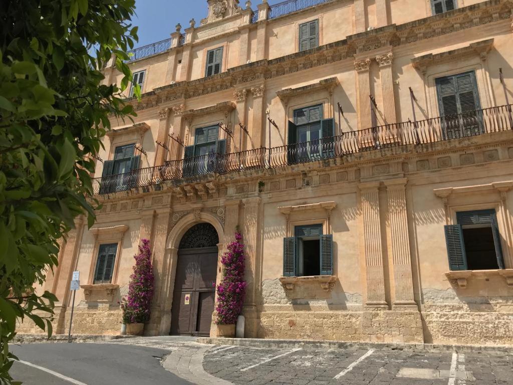 Фото Landolina Palace