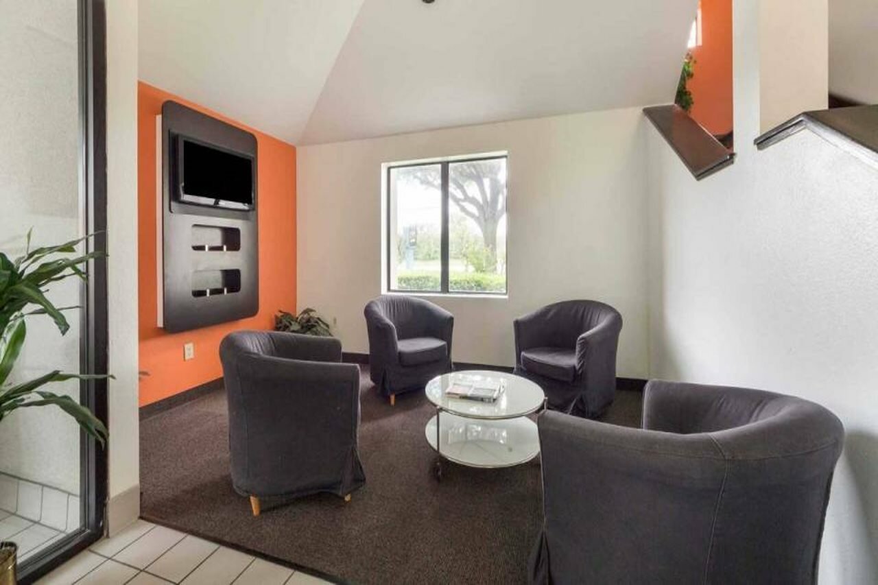 Фото Motel 6 Dallas, Tx - Northeast