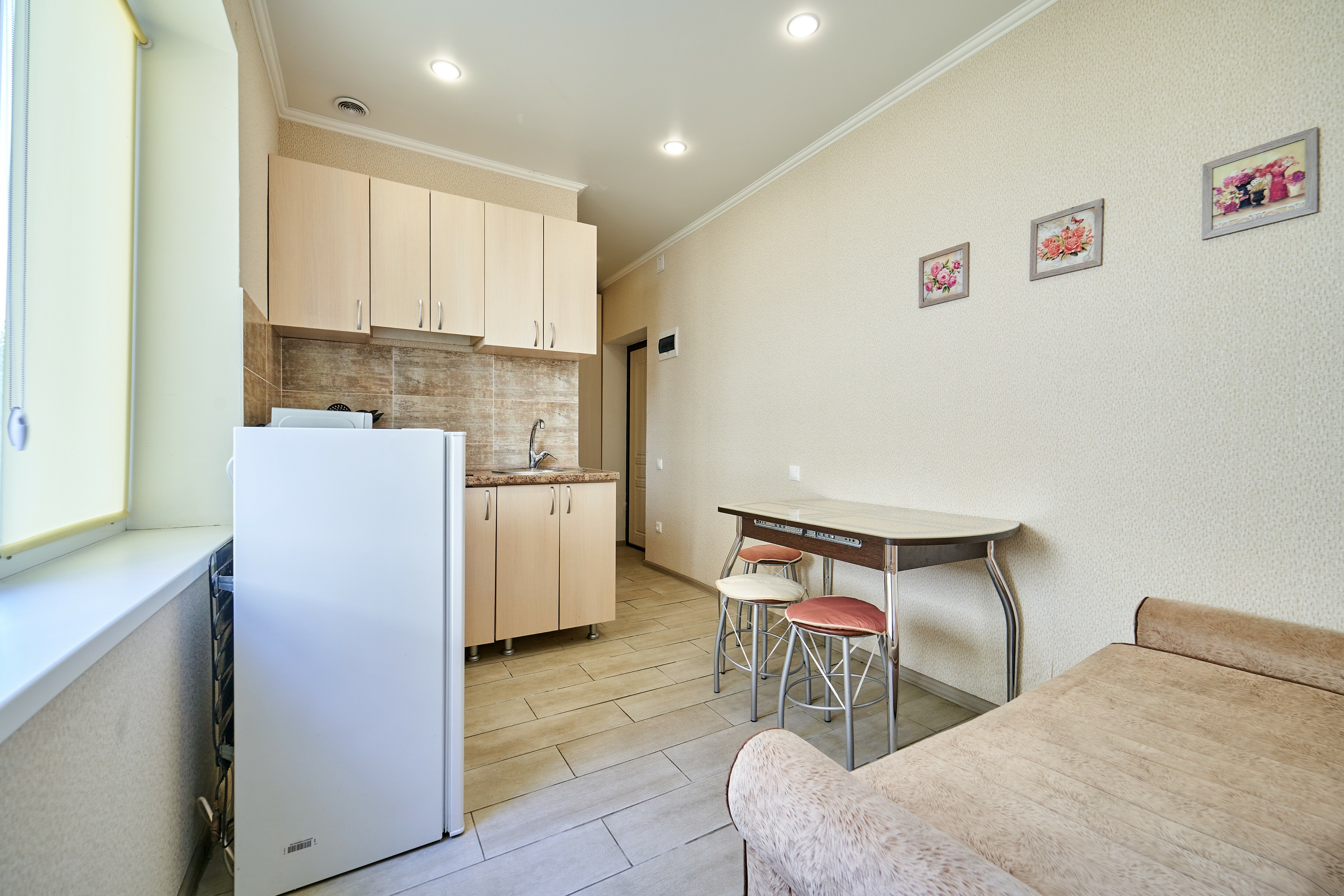 Фото Апартаменты 2-х Комнатные на Перелетной