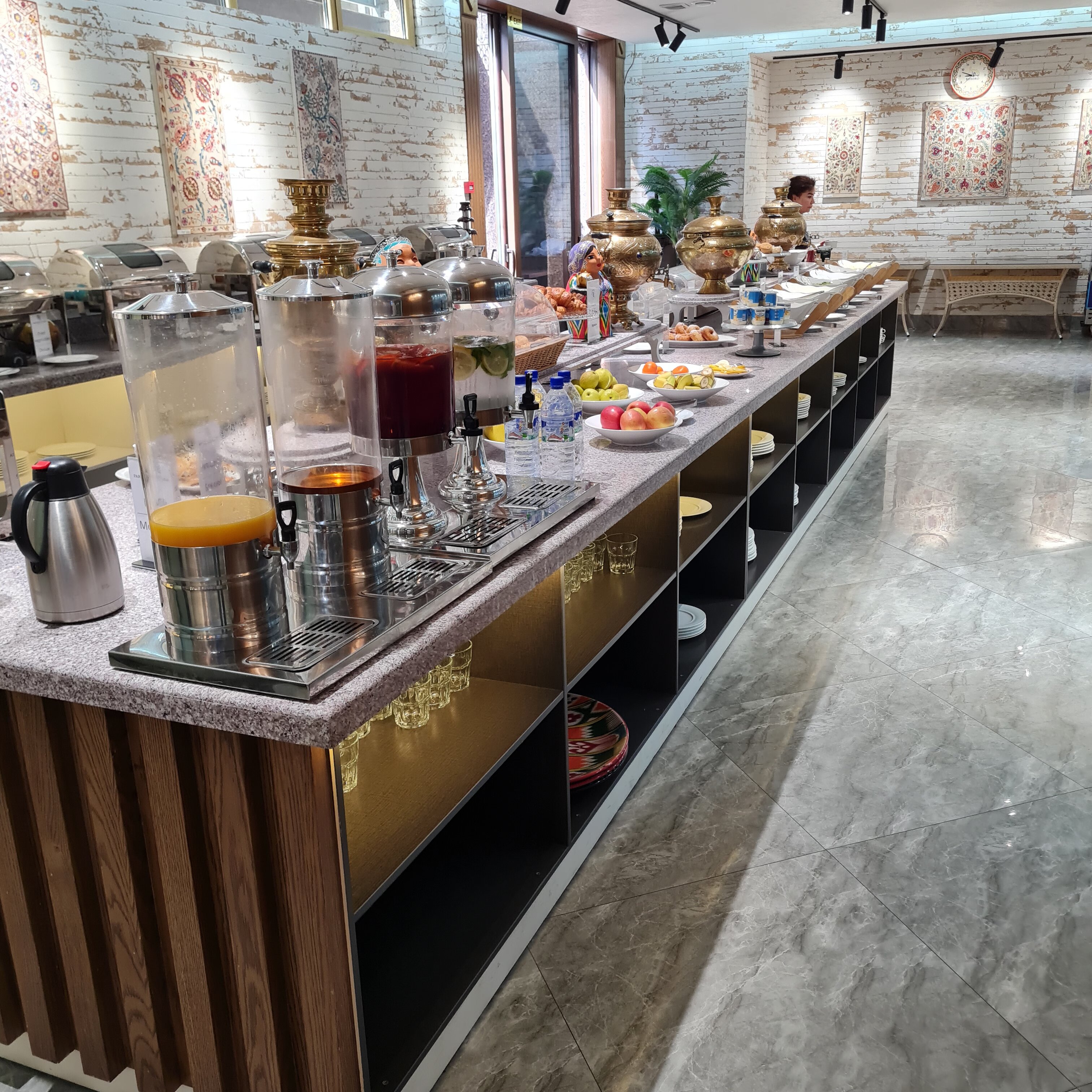 Фото Paradise Plaza Luxury Hotel