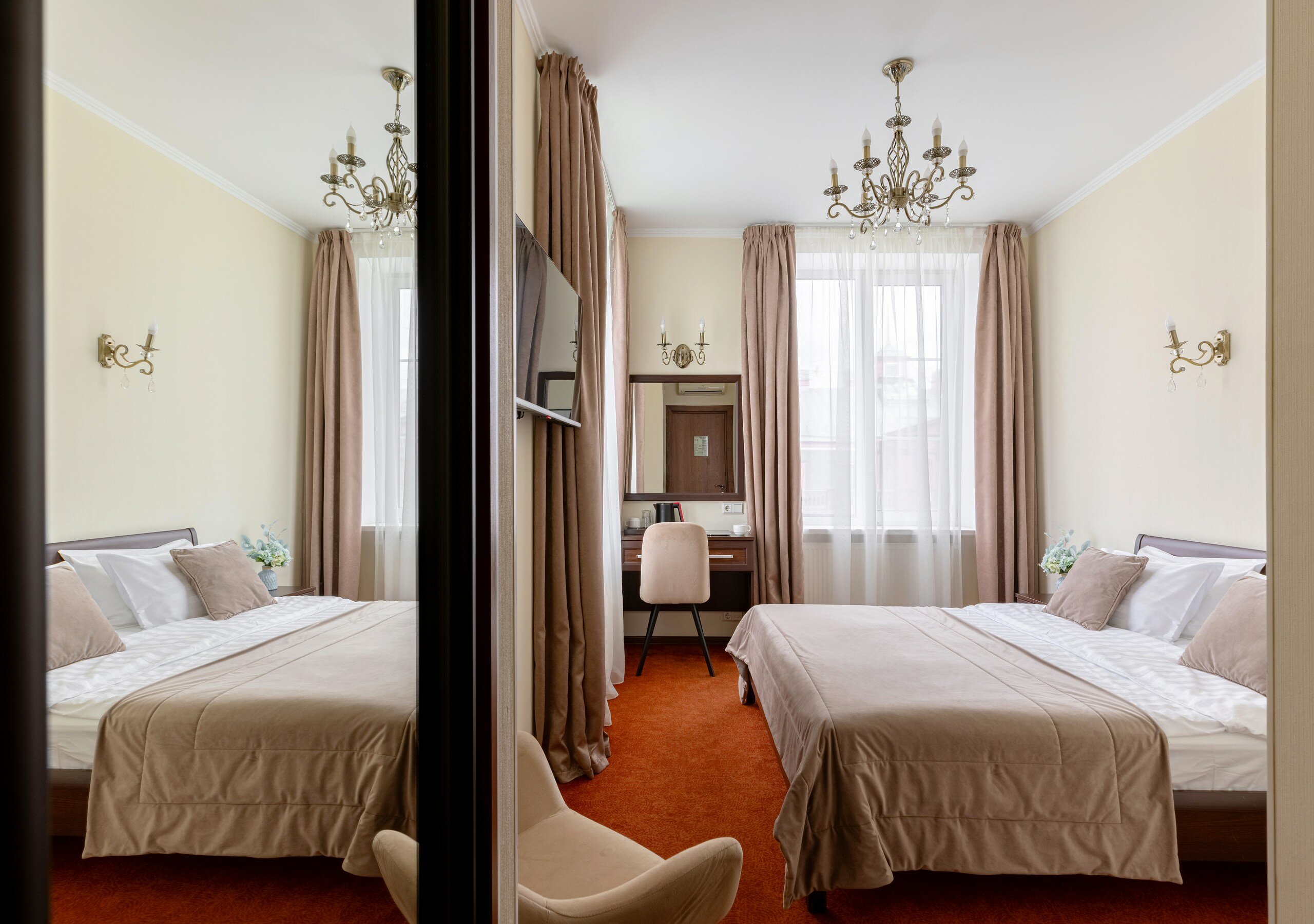 Фото отеля 1