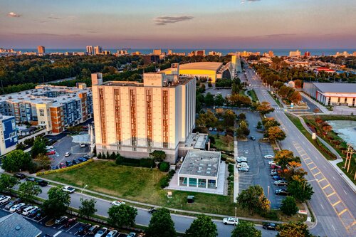 Гостиница DoubleTree by Hilton Virginia Beach в Вирджиния-Бич