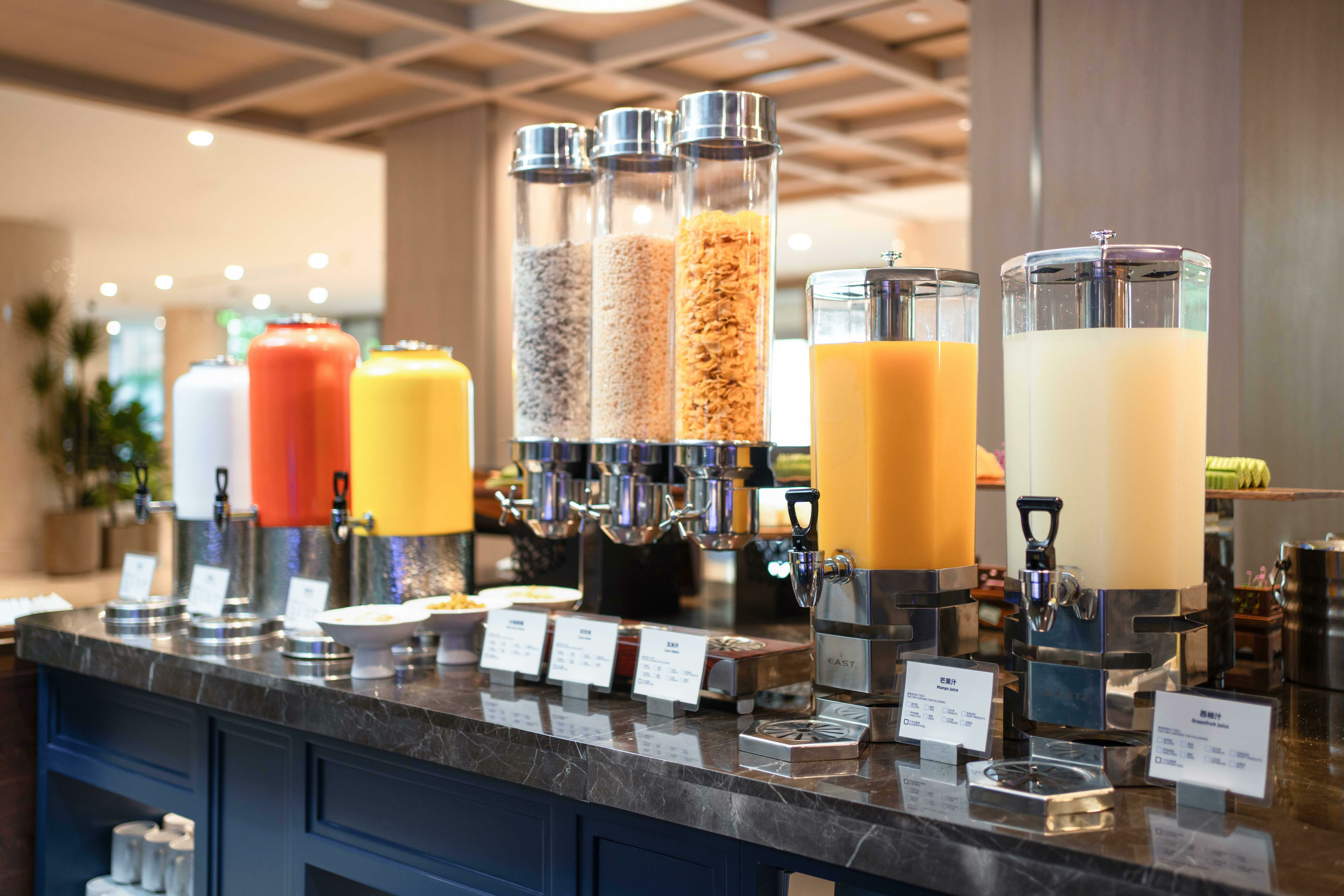 Фото Holiday Inn Express Beijing Downtown