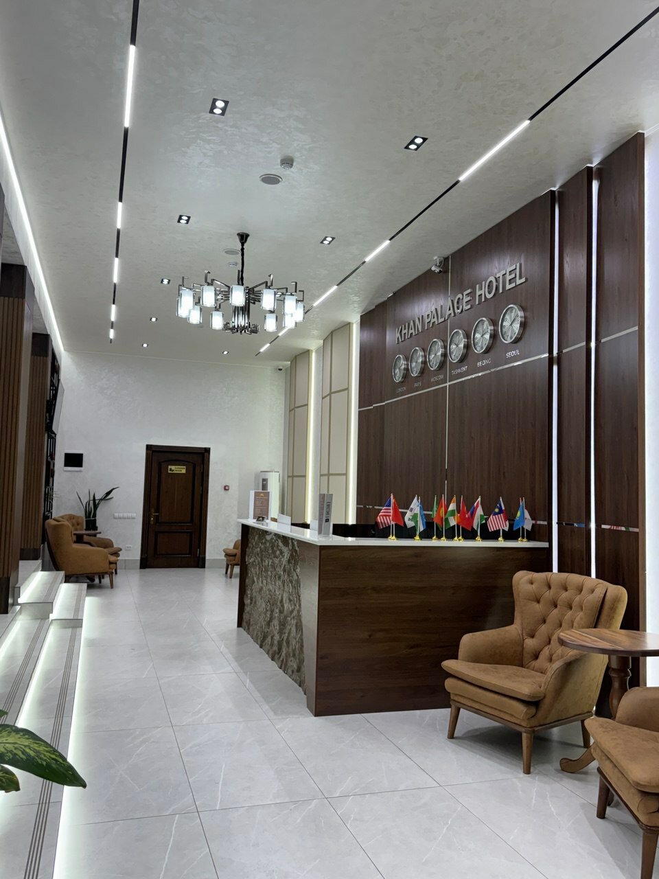 Фото Khan Palace Hotel