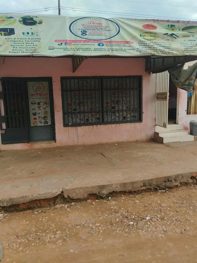 Cafe Diva, Loanda, photo