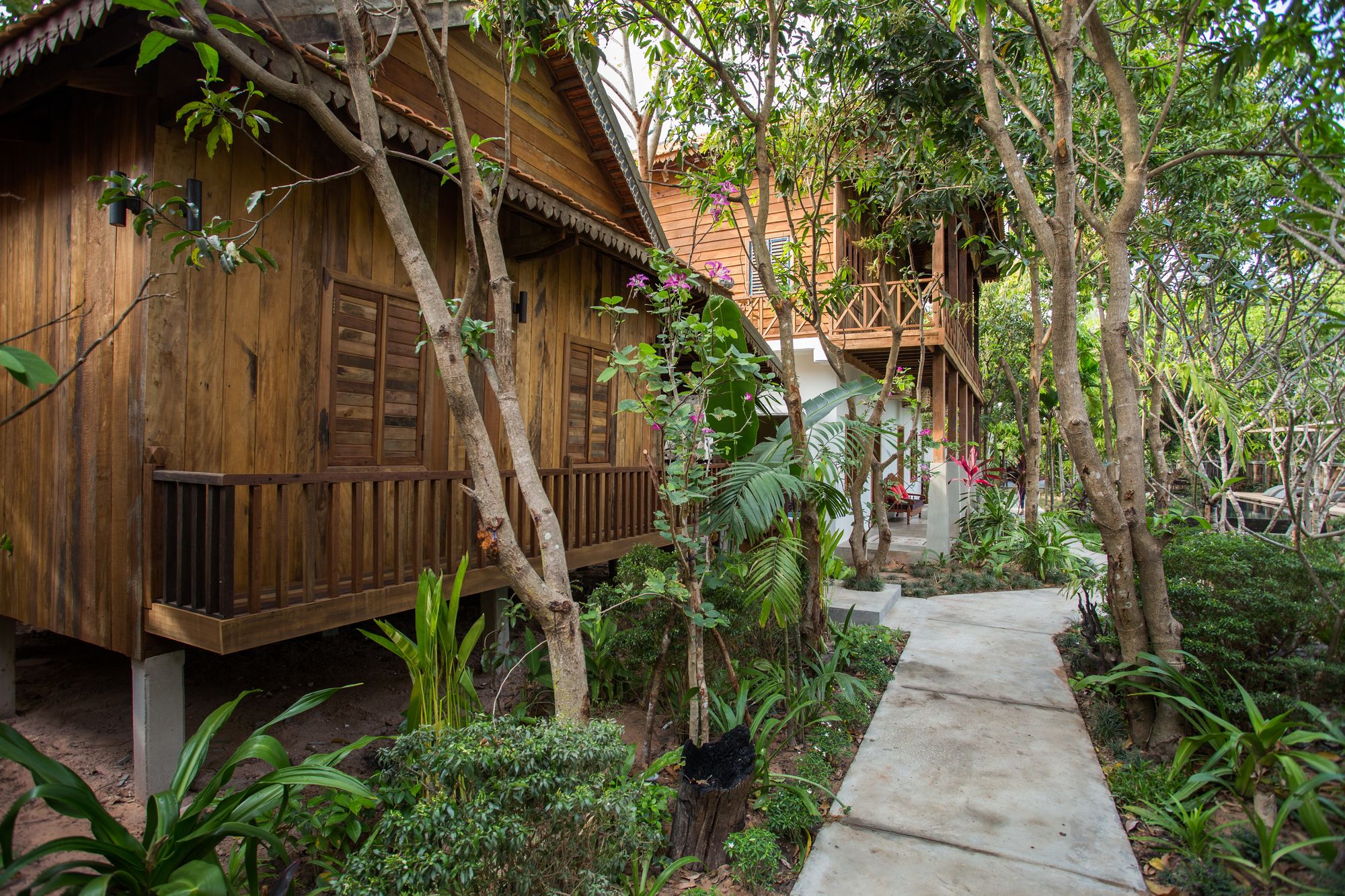 Фото Isann Lodge