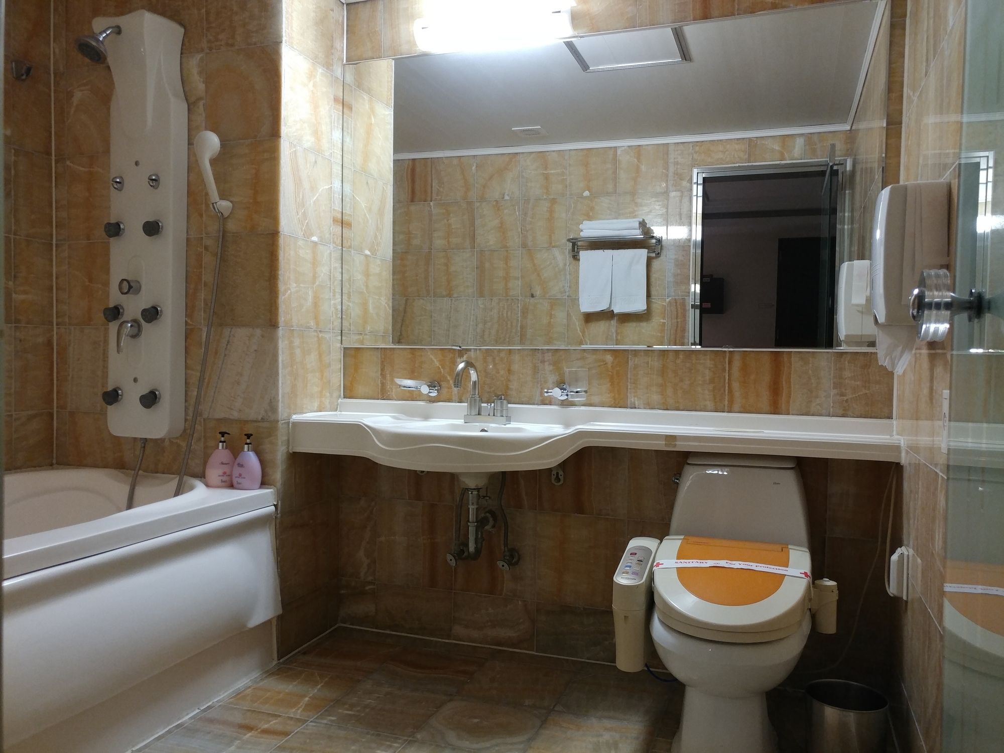 Фото Incheon Airport Hotel June