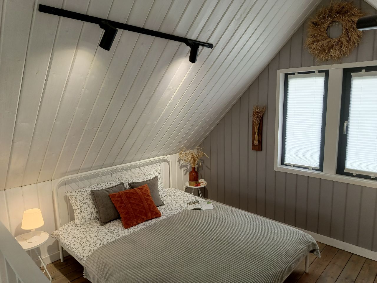 Фото Барн Hide Forest