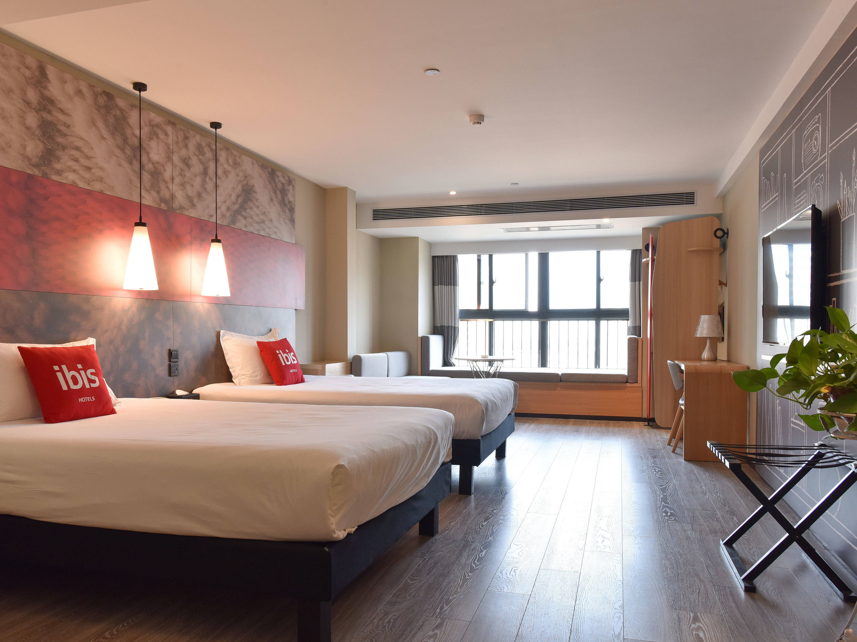 Фото Ibis Xi'an North Train Station