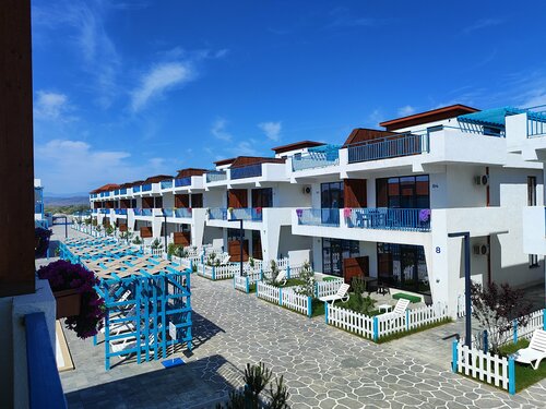 Santorini Family Club