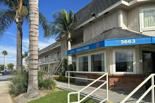 Гостиница Studio 6 Suites - Riverside, Ca в Риверсайде