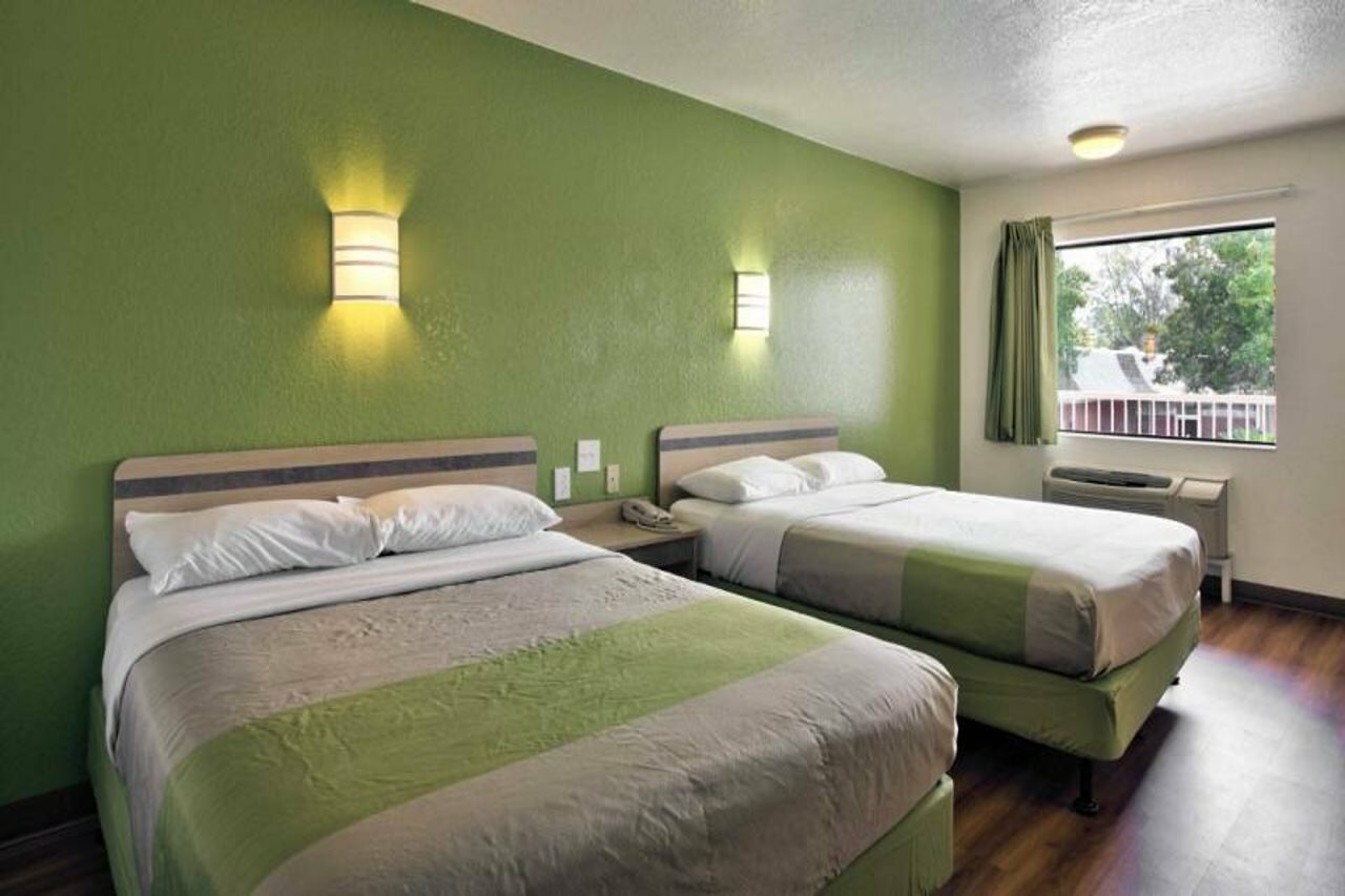 Фото Motel 6 Tallahassee, Fl - Downtown