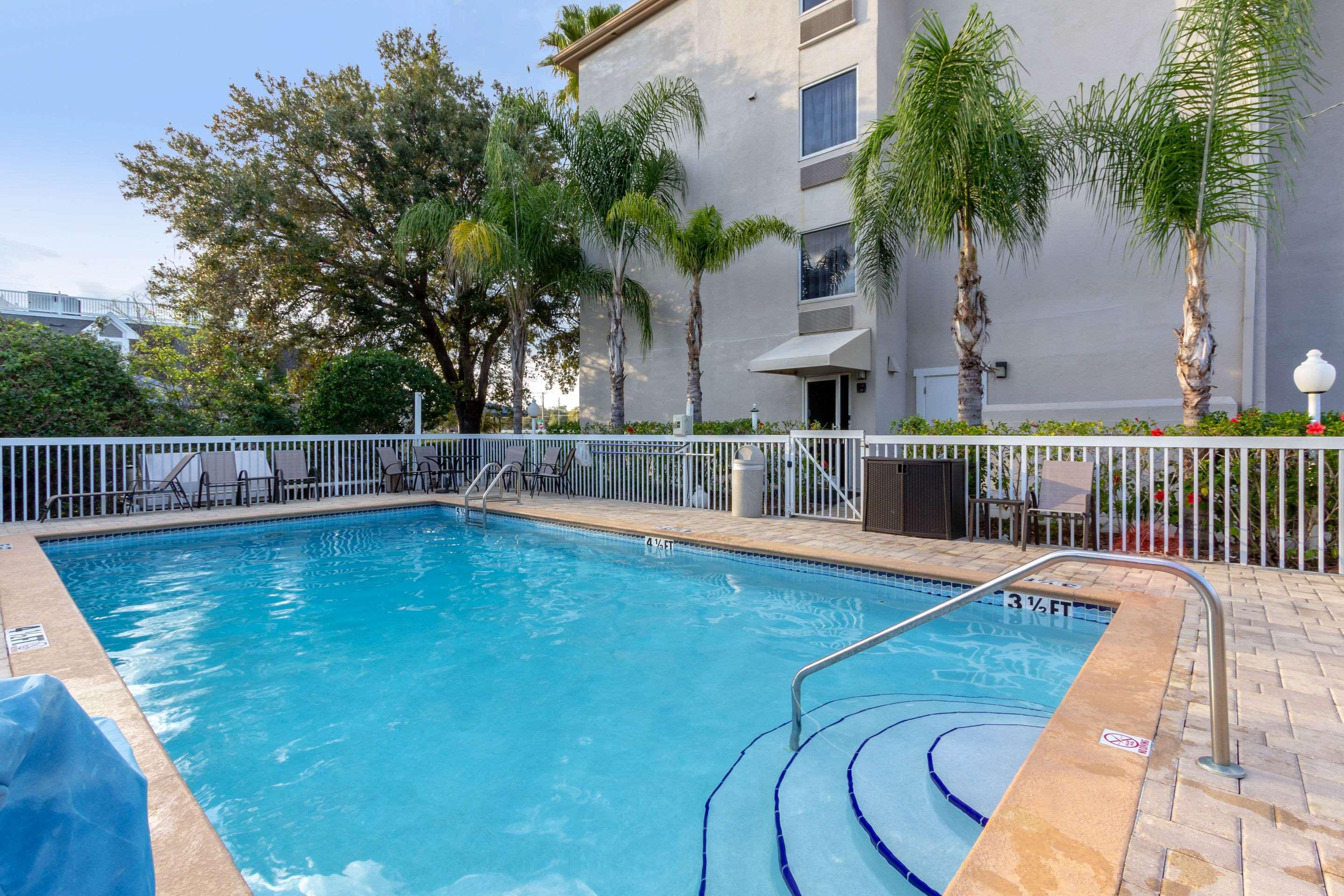 Фото Sleep Inn near Busch Gardens/USF