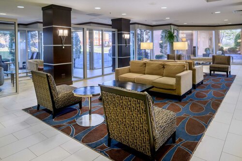 Гостиница Embassy Suites by Hilton St. Louis Airport