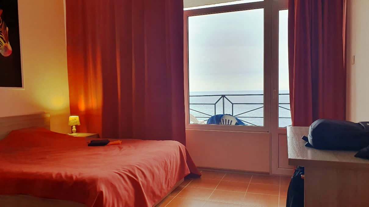 Фото отеля 1