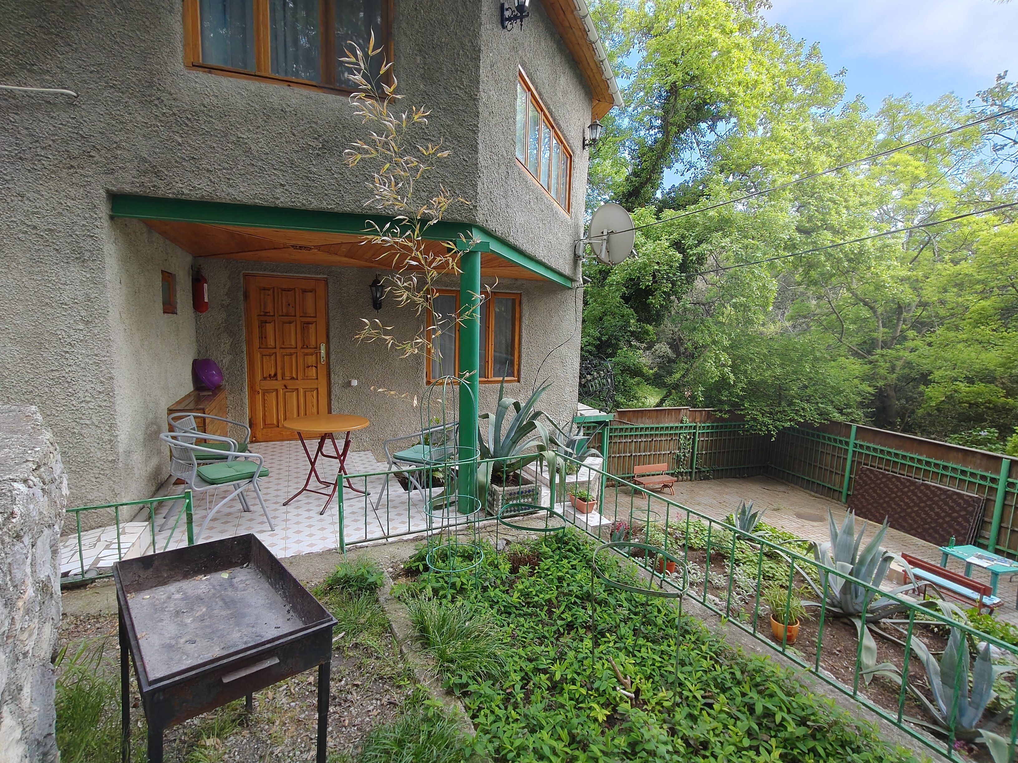 Фото Дом в парке