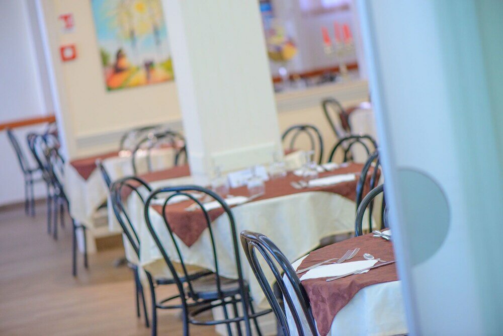 Фото Hotel Sirena