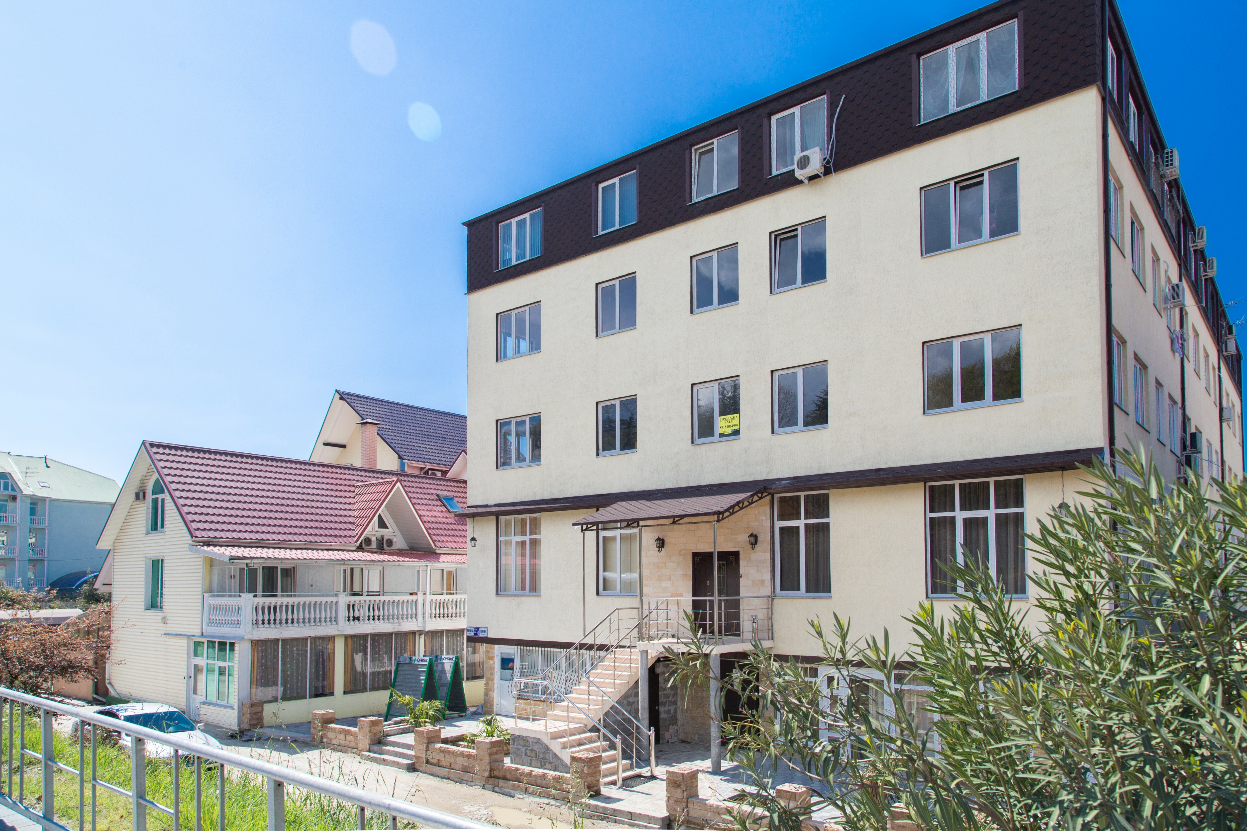 Фото отеля 1