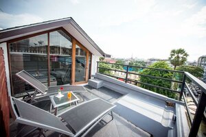 Гостиница The Loft Yangon