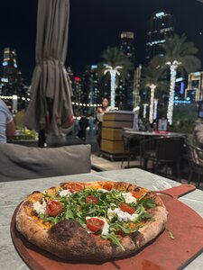 Pizza Hut (Dubai Mall, Downtown Dubai, Dubai), pizzeria