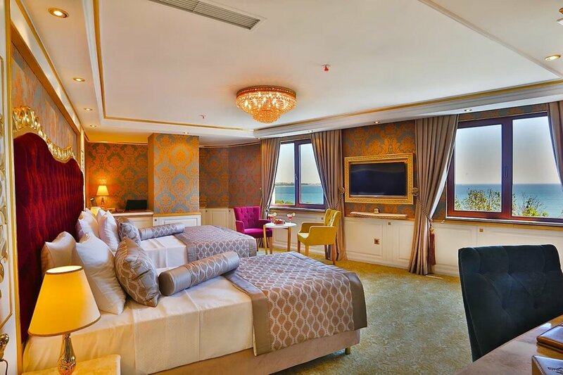 Гостиница Hotel Emirhan Palace в Авджиларе