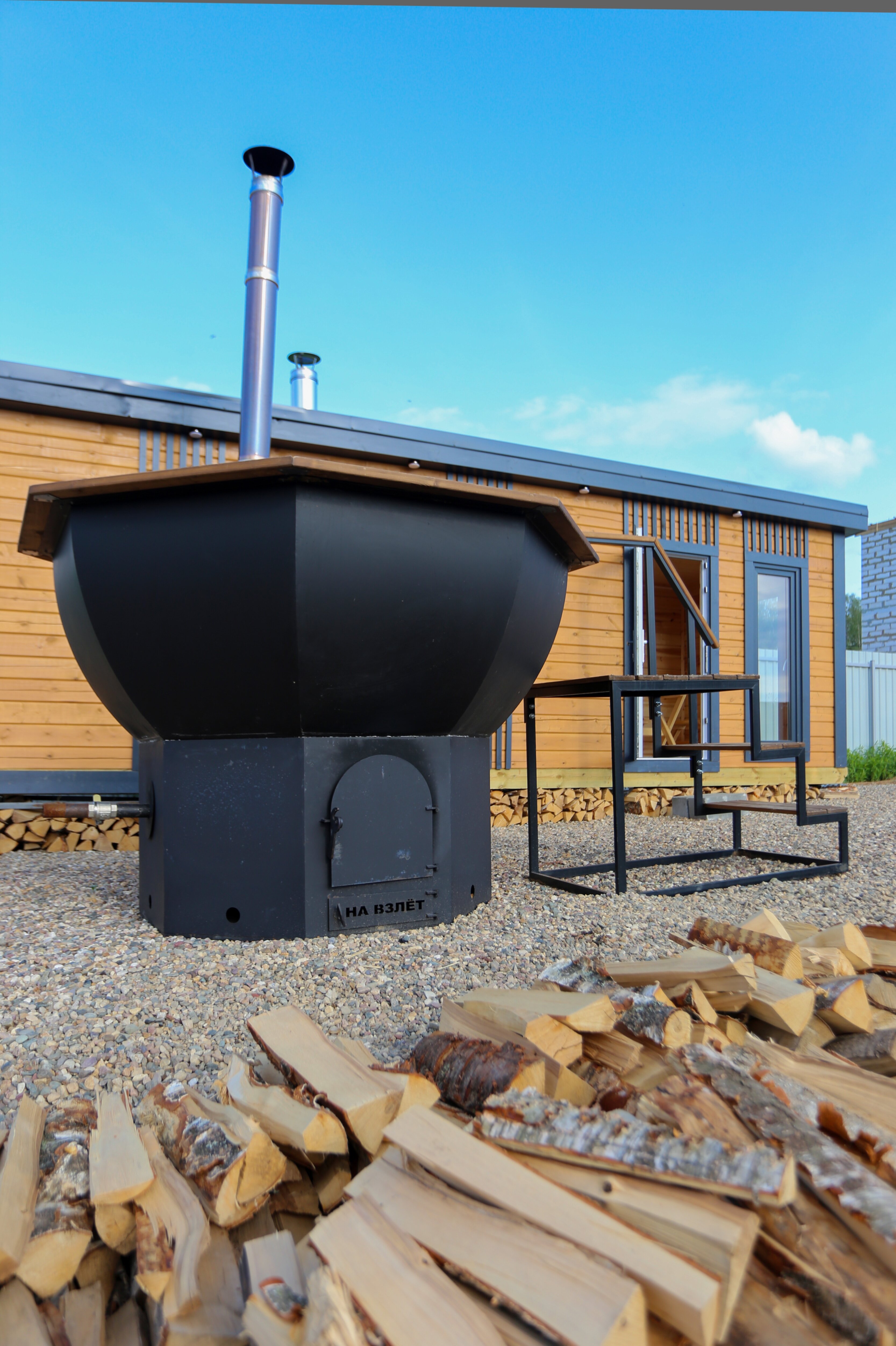 Фото Барнхауз у озера