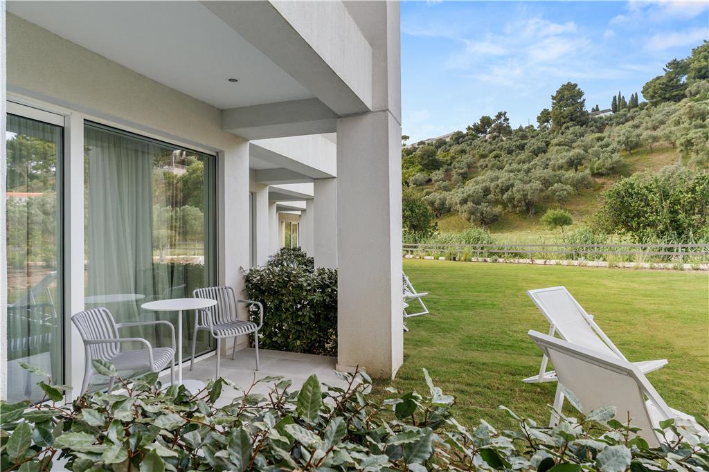 Фото Radisson Resort Plaza Skiathos
