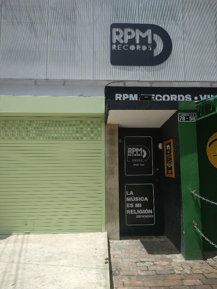 Discs, vynil Rpm records, Bogota, photo