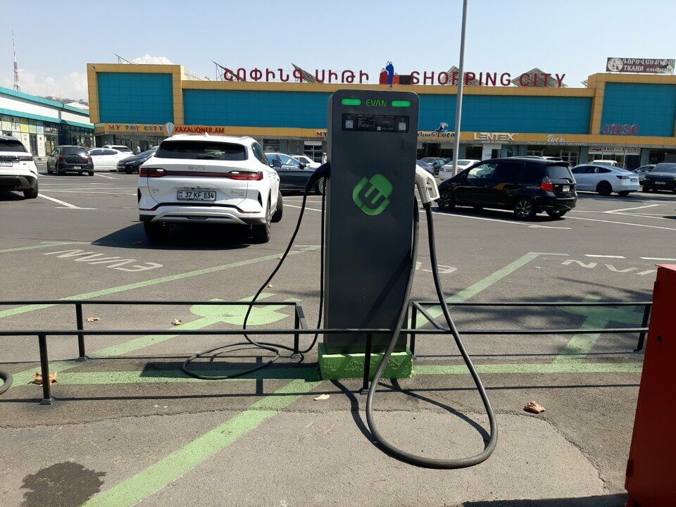 Electric car charging station Evan, Yerevan, photo