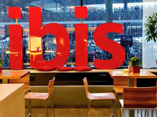 Фото ibis Amsterdam Centre Hotel