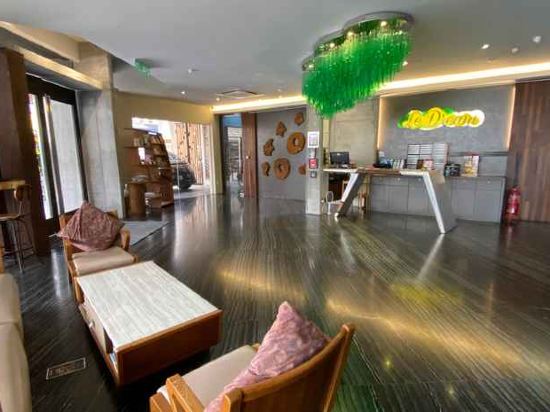 Фото Le Dream Boutique Hotel