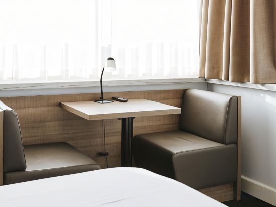 Фото Rotterdam Teleport Hotel