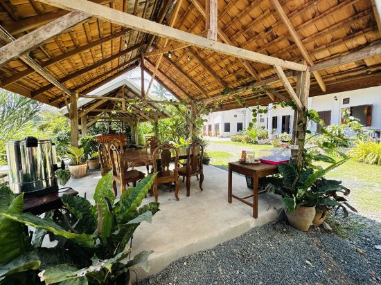 Фото Kingkham Riverside Hotel