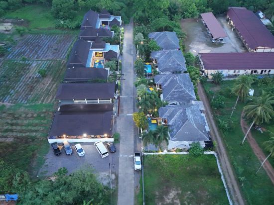 Фото Baan Santhiya Private Pool Villas