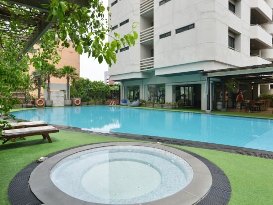 Фото Abloom Exclusive Serviced Apartments