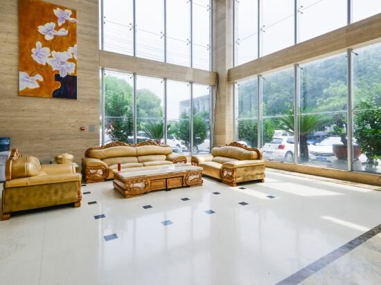 Фото GreenTree Inn Zhenjiang Danyang Development Zone Municipal Government Business Hotel