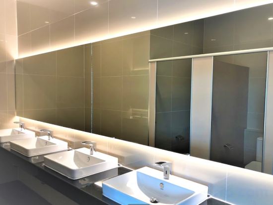 Фото Geen Hotel Chonburi