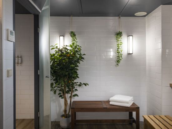 Фото Hôtel Les Matins de Paris & SPA