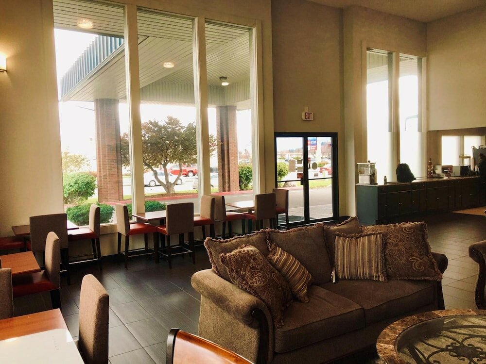 Фото Ramada by Wyndham Spokane Valley