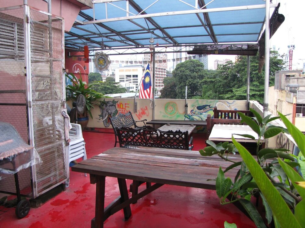 Фото Oasis Guest House