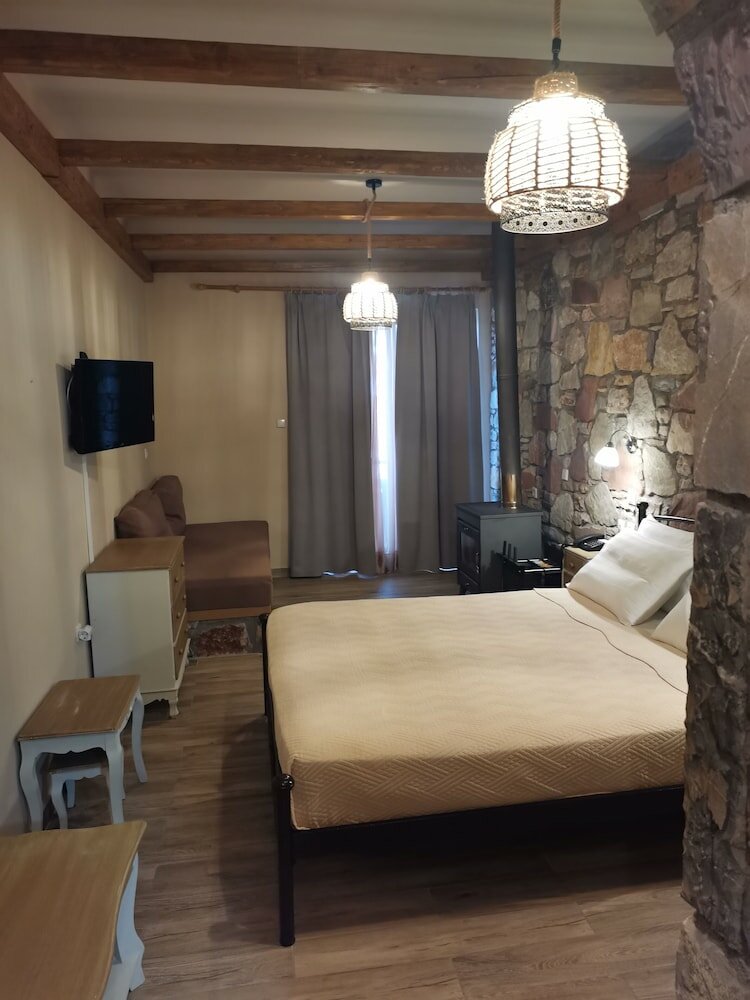 Фото Ataviros Hotel