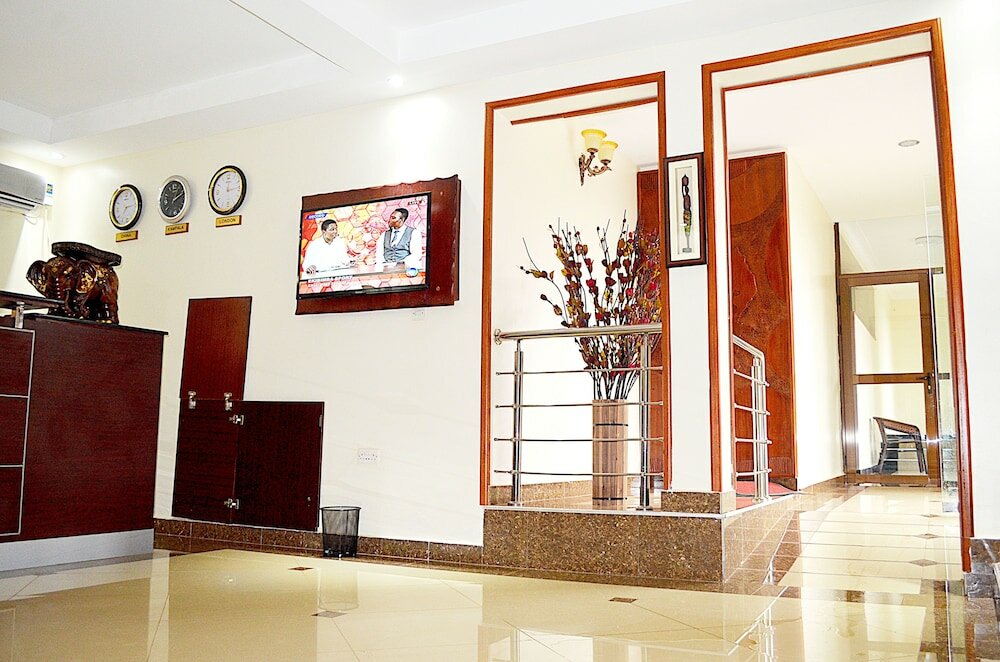 Фото Marie's Royale Hotel